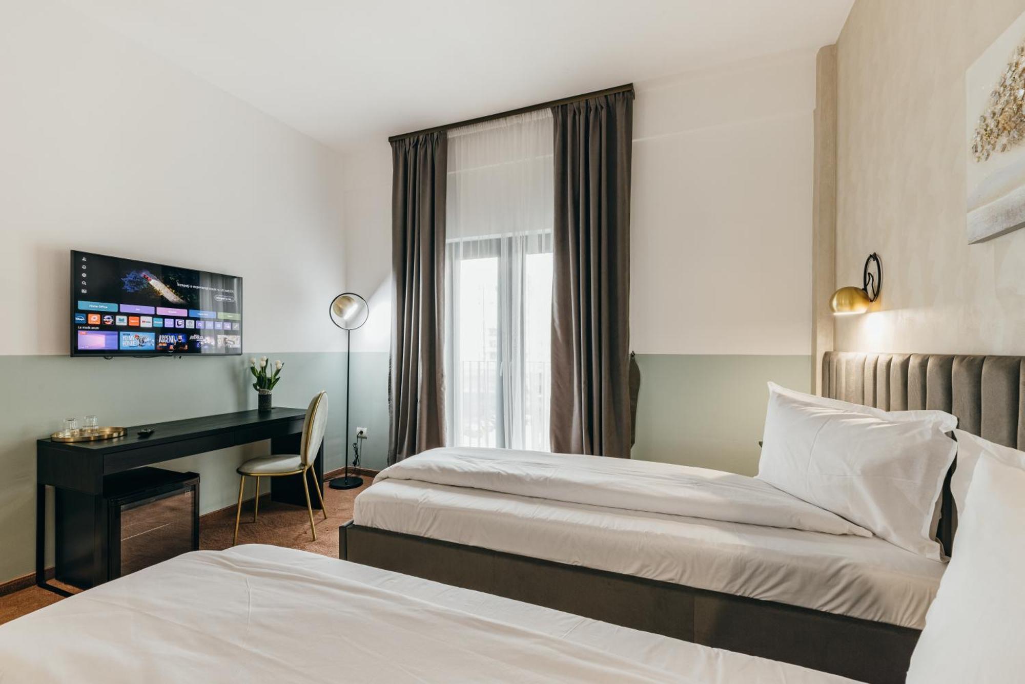 Hotel Agora Mures Тиргу-Муреш Екстер'єр фото