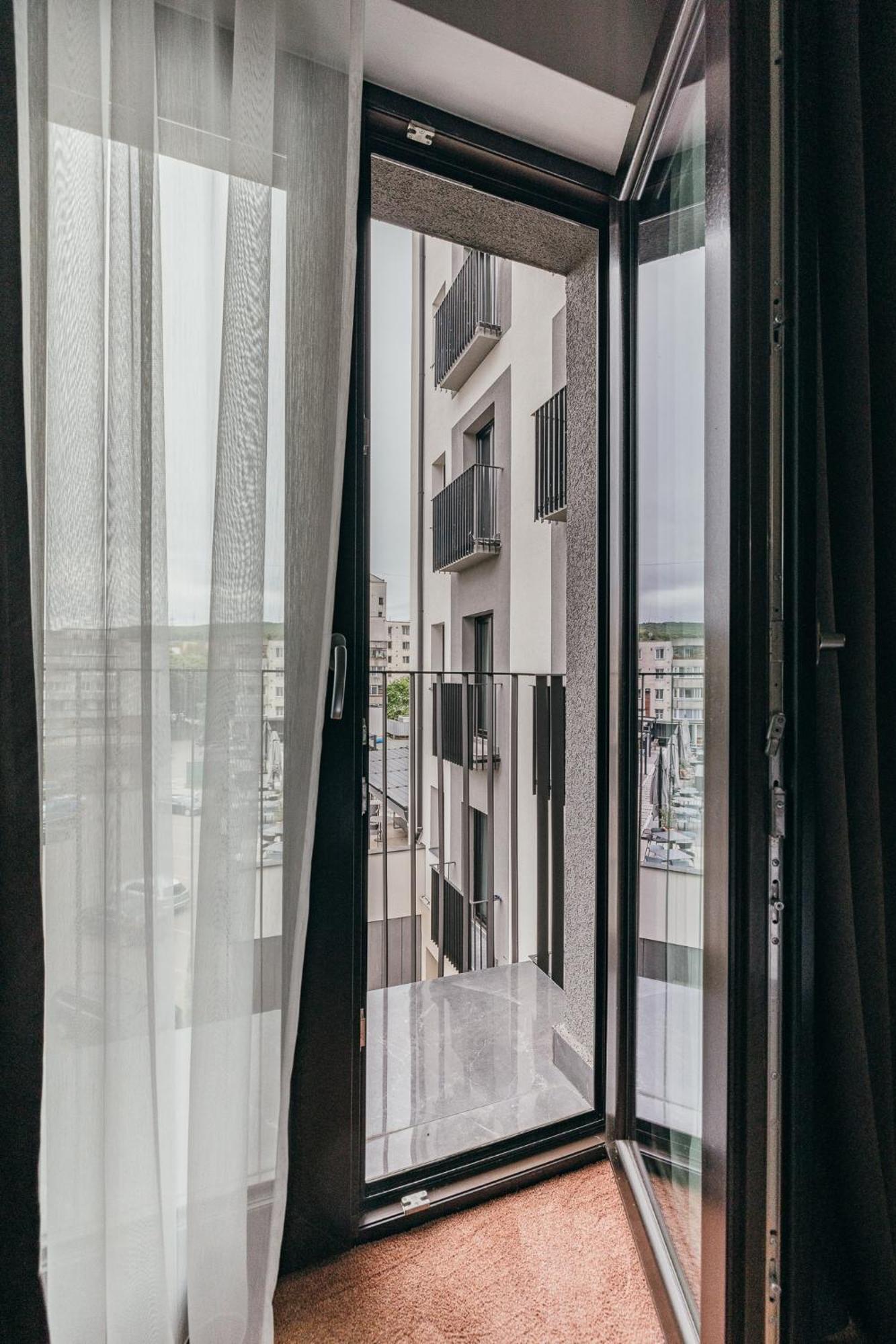 Hotel Agora Mures Тиргу-Муреш Екстер'єр фото